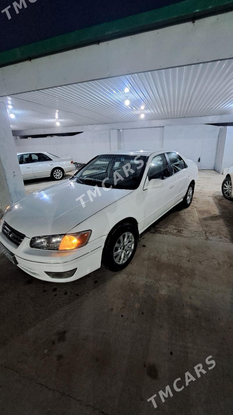 Toyota Camry 2001 - 106 000 TMT - Теджен - img 2