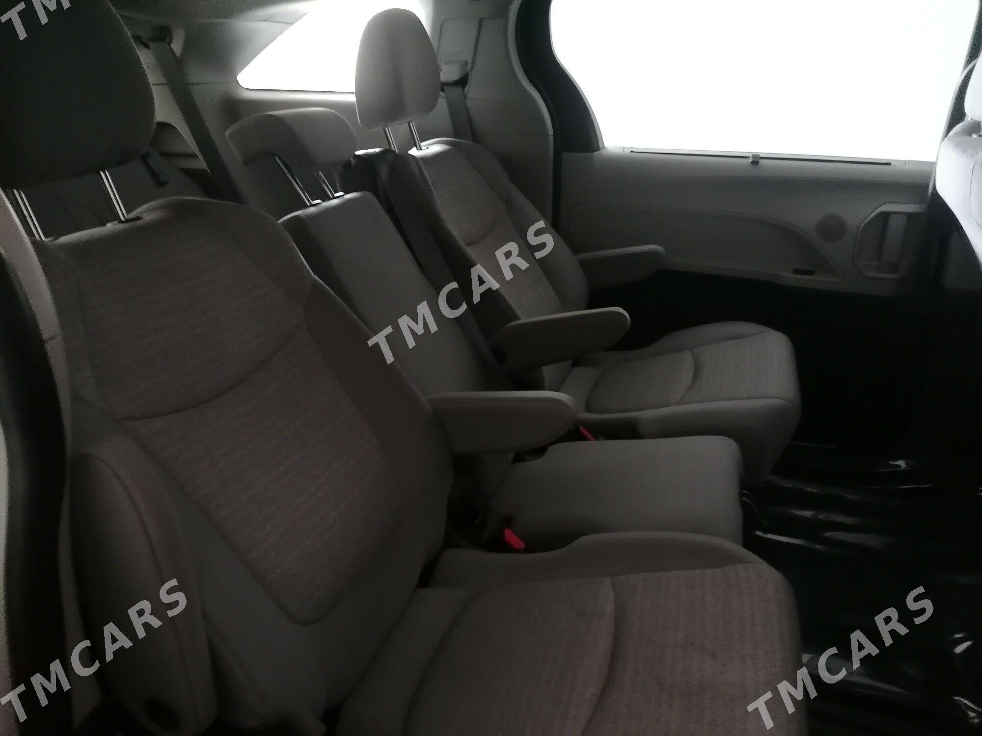 Toyota Sienna 2021 - 465 000 TMT - Türkmenbaşy - img 2