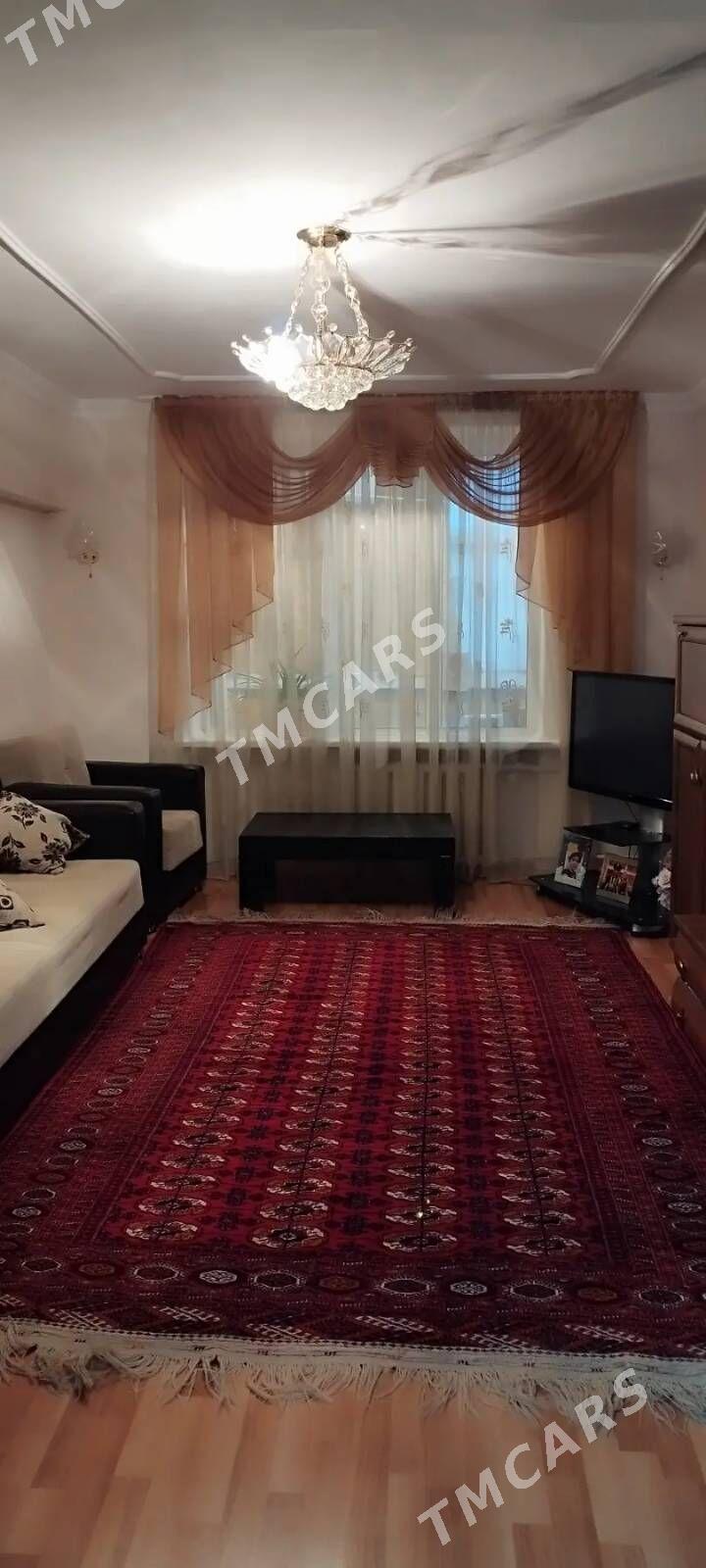 4MKR RAZDELNY 4/2эт.4ком - 4 мкр - img 2