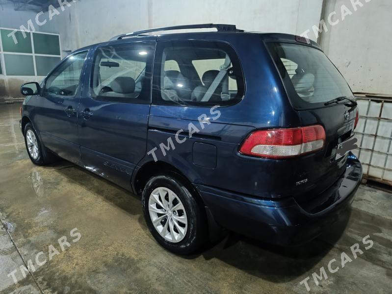 Toyota Sienna 2001 - 139 000 TMT - Мары - img 10