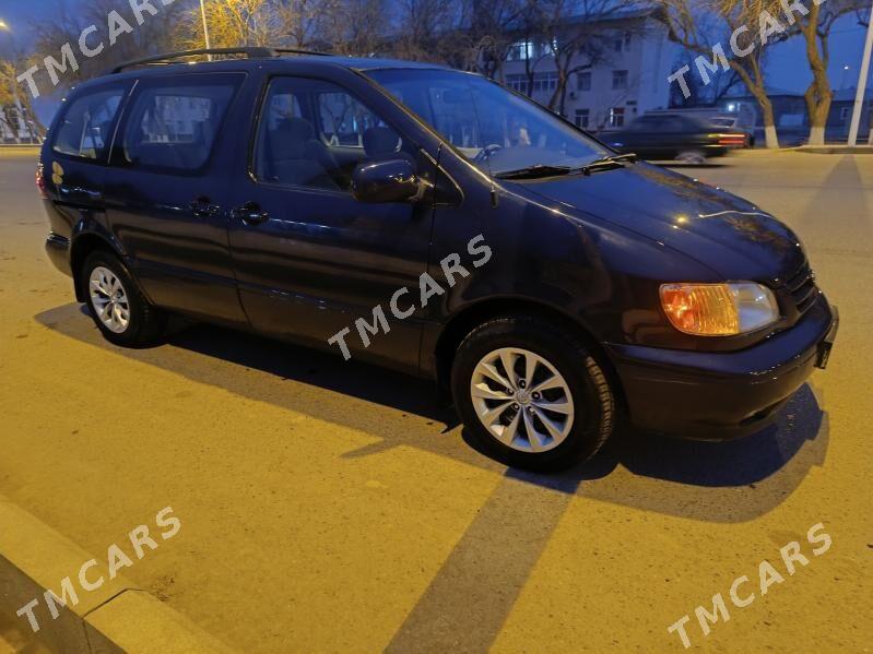 Toyota Sienna 2001 - 139 000 TMT - Мары - img 4