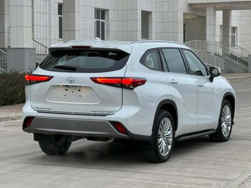 Toyota Highlander 2022 - 800 000 TMT - Aşgabat - img 6