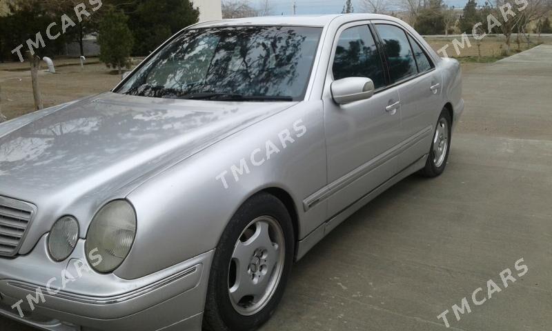 Mercedes-Benz E320 2001 - 114 000 TMT - Türkmenbaşy - img 7