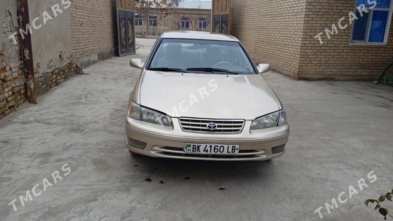 Toyota Camry 1999 - 110 000 TMT - Saýat - img 2