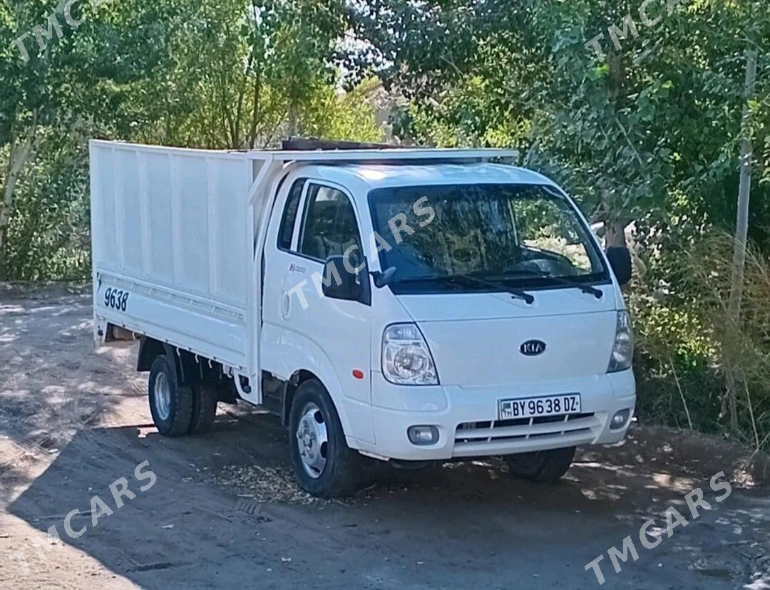 Kia Bongo 2004 - 160 000 TMT - Кёнеургенч - img 2