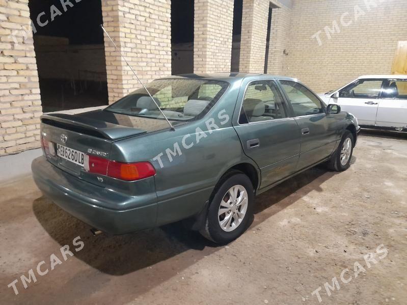 Toyota Camry 2000 - 116 000 TMT - Туркменабат - img 2