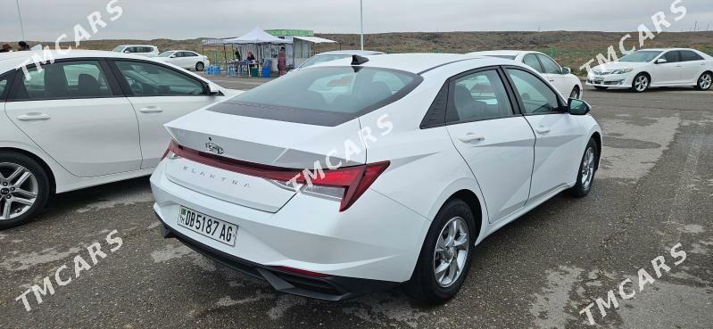 Hyundai Elantra 2022 - 245 000 TMT - "Алтын Асыр" Гундогар базары ( Толкучка) - img 9