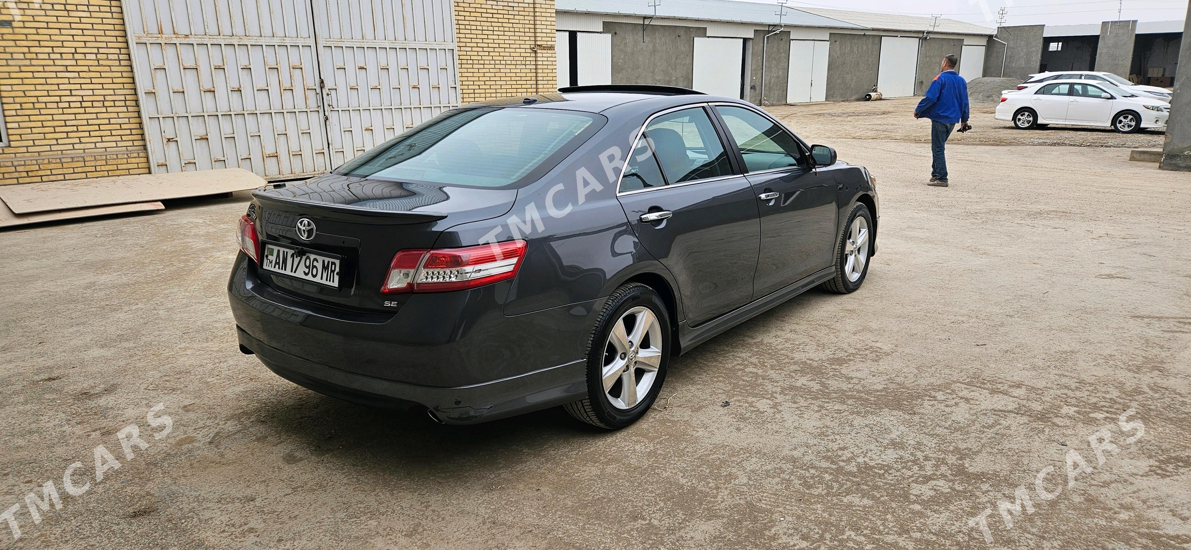 Toyota Camry 2011 - 200 000 TMT - Мары - img 5