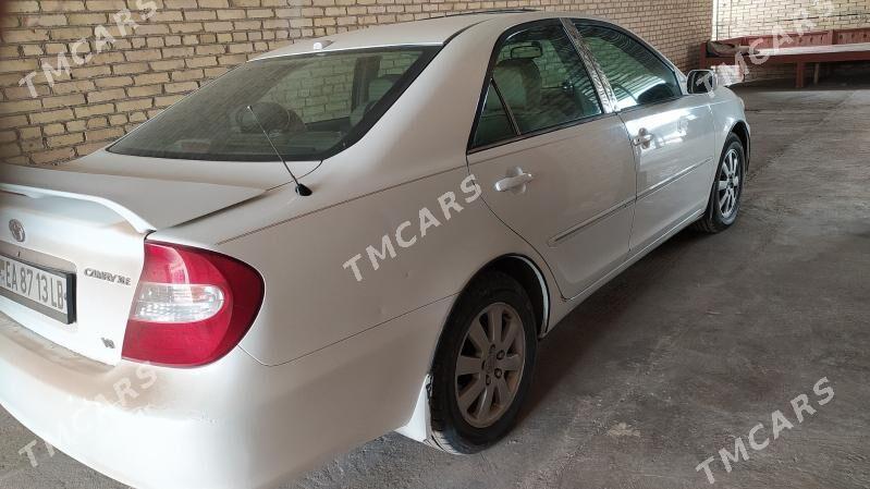 Toyota Camry 2004 - 180 000 TMT - Halaç - img 4