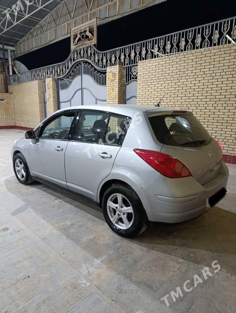 Nissan Versa 2008 - 81 555 TMT - Мары - img 3