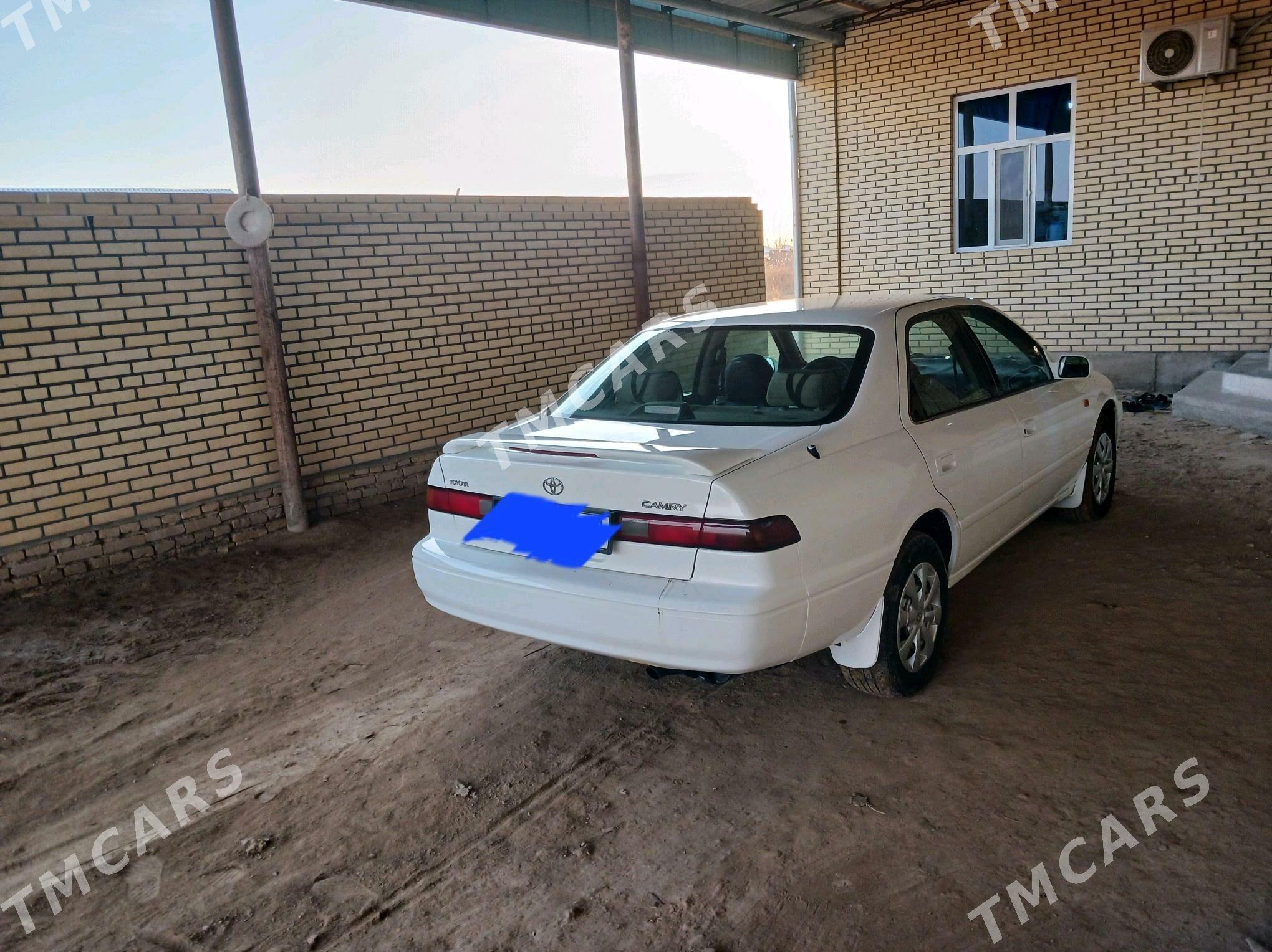 Toyota Camry 1999 - 110 000 TMT - Мургап - img 5