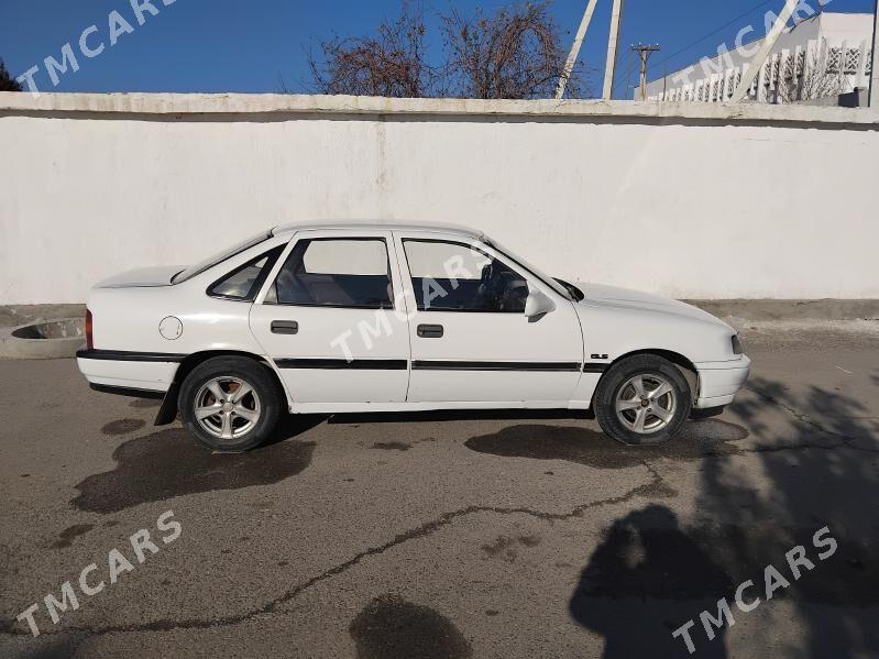 Opel Vectra 1990 - 18 000 TMT - Dänew - img 3