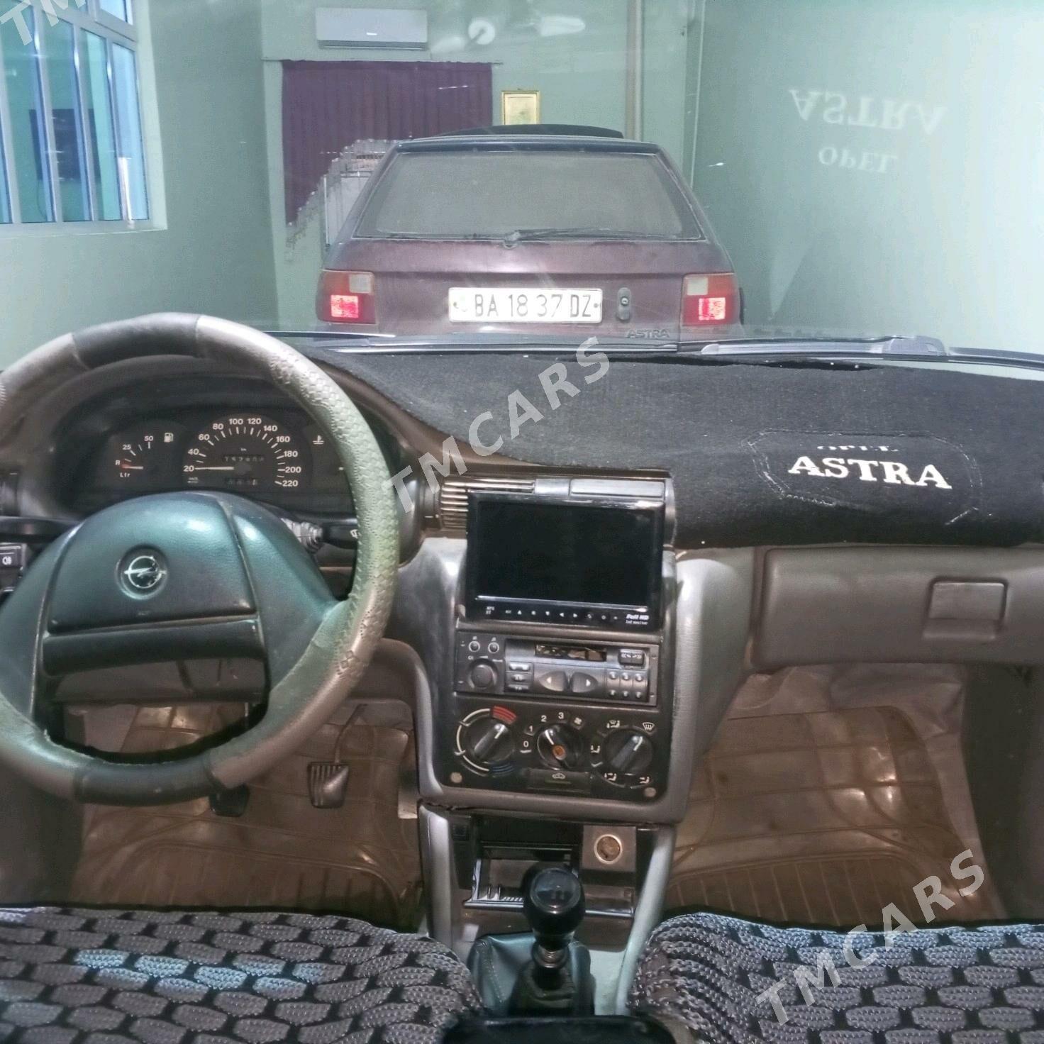 Opel Astra 1992 - 28 000 TMT - Дашогуз - img 4