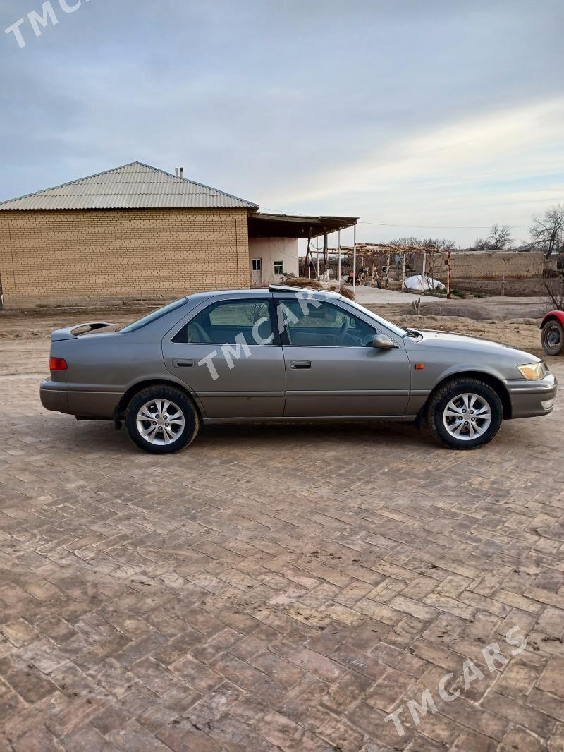 Toyota Camry 1998 - 100 000 TMT - Türkmengala - img 3