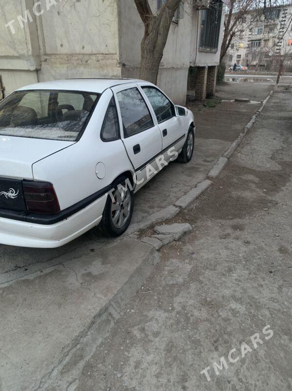 Opel Vectra 1992 - 19 000 TMT - Türkmenabat - img 3