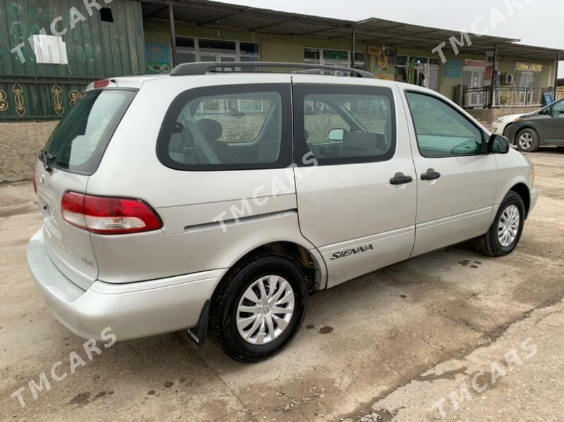 Toyota Sienna 2002 - 158 000 TMT - Дянев - img 2