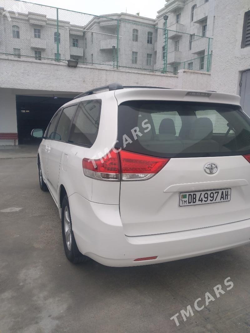 Toyota Sienna 2012 - 208 000 TMT - ул. Подвойского (Битарап Туркменистан шаёлы) - img 5