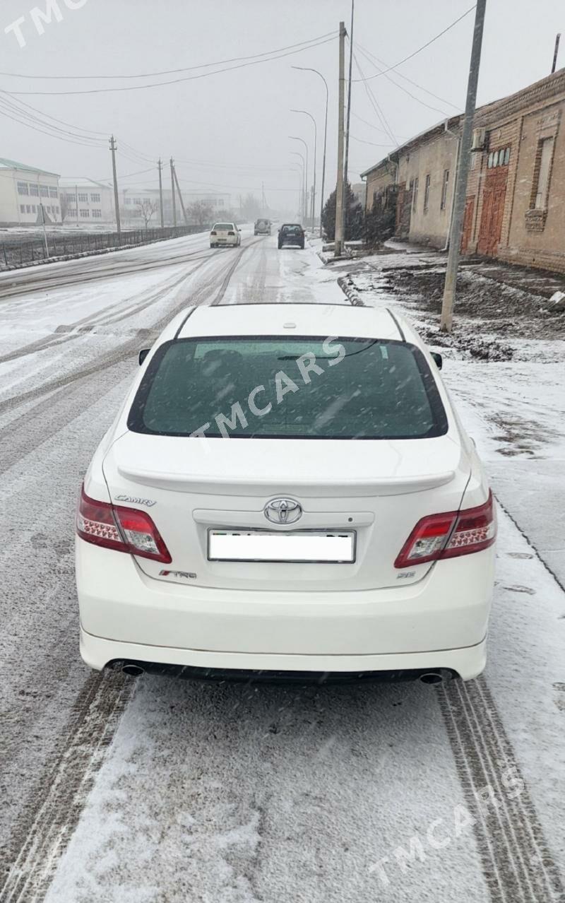 Toyota Camry 2011 - 230 000 TMT - Дашогуз - img 7