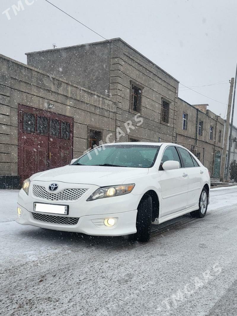 Toyota Camry 2011 - 230 000 TMT - Дашогуз - img 5