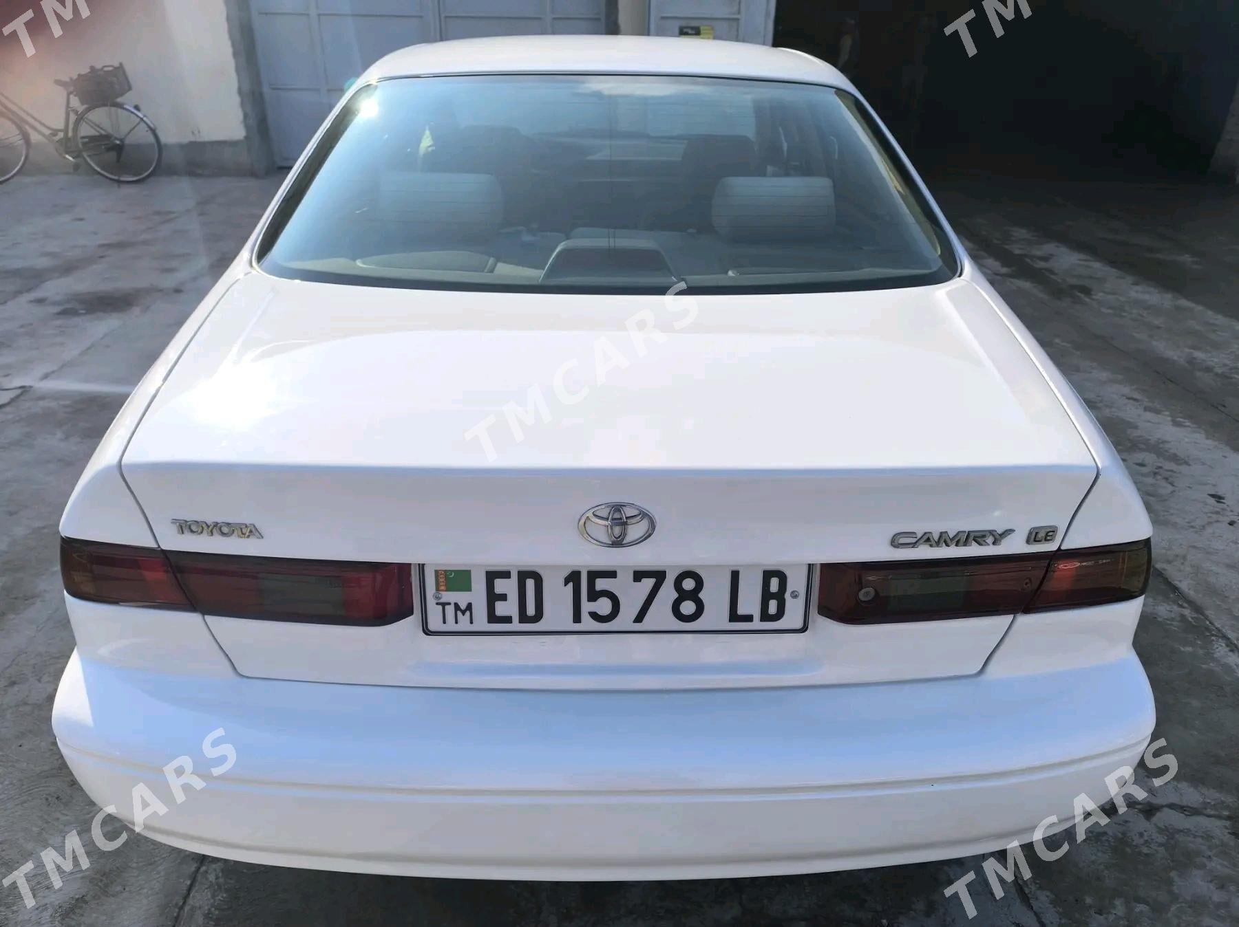 Toyota Camry 1998 - 130 000 TMT - Saýat - img 10