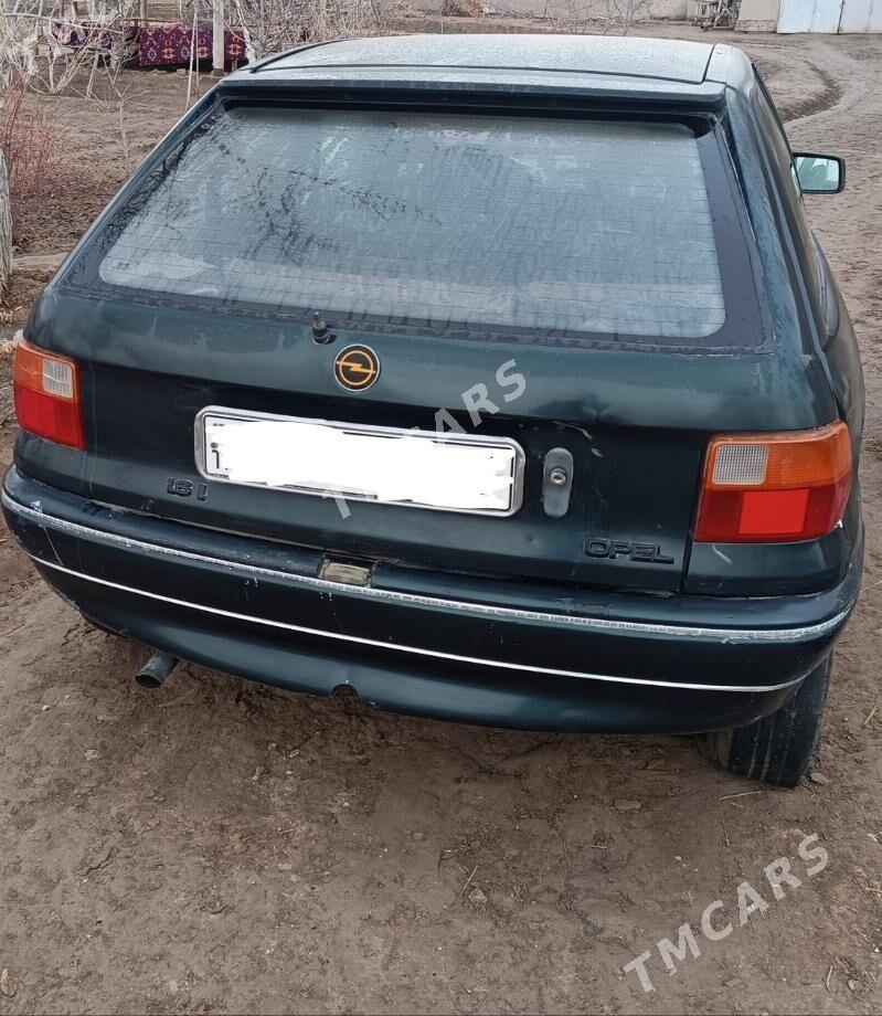 Opel Astra 1992 - 13 000 TMT - етр. Туркменбаши - img 2