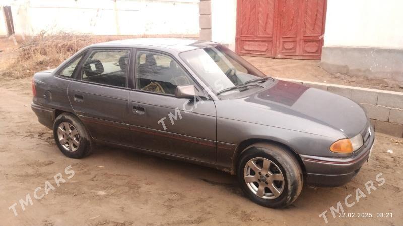 Opel Astra 1993 - 30 000 TMT - Дашогуз - img 3