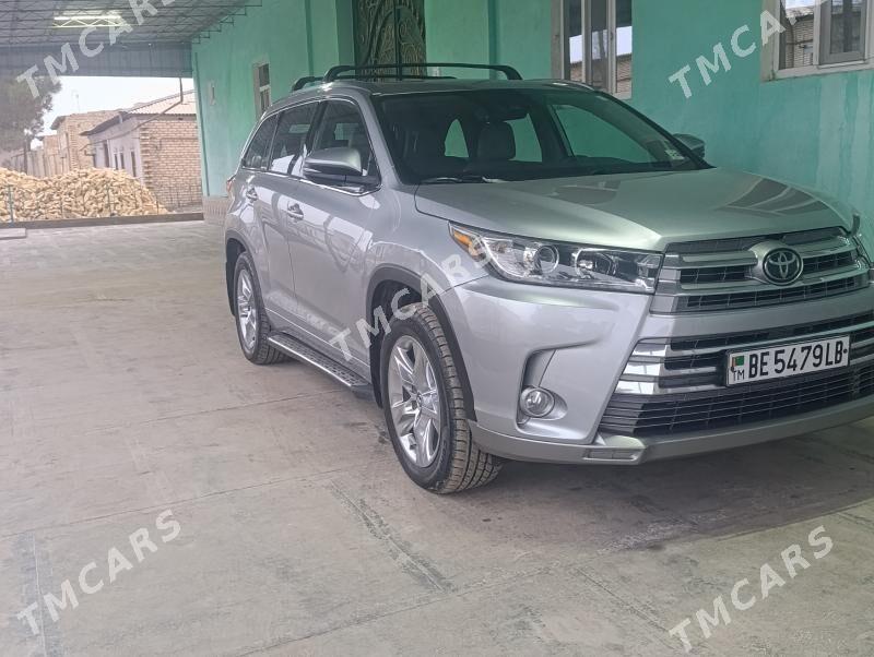 Toyota Highlander 2019 - 467 000 TMT - Türkmenabat - img 3