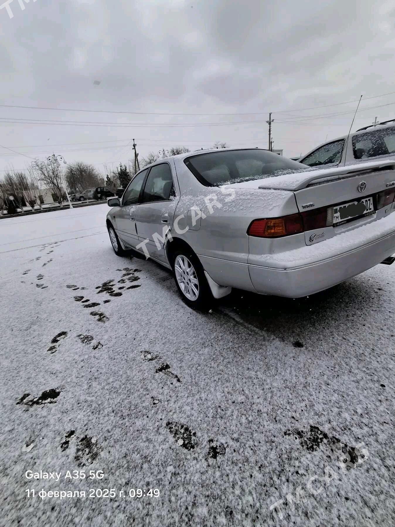 Toyota Camry 2001 - 125 000 TMT - Дашогуз - img 3