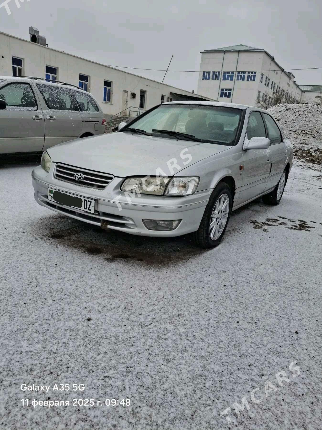 Toyota Camry 2001 - 125 000 TMT - Дашогуз - img 4