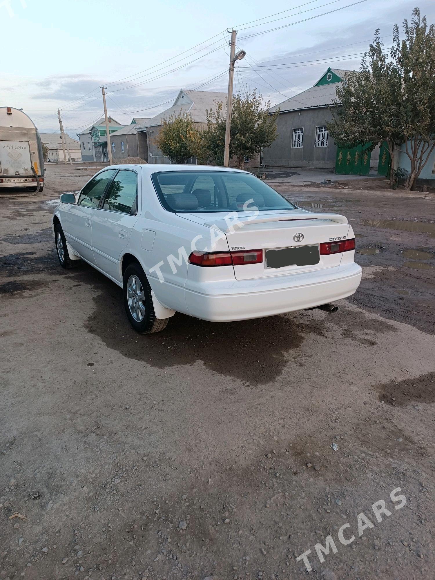 Toyota Camry 1999 - 104 000 TMT - Теджен - img 2