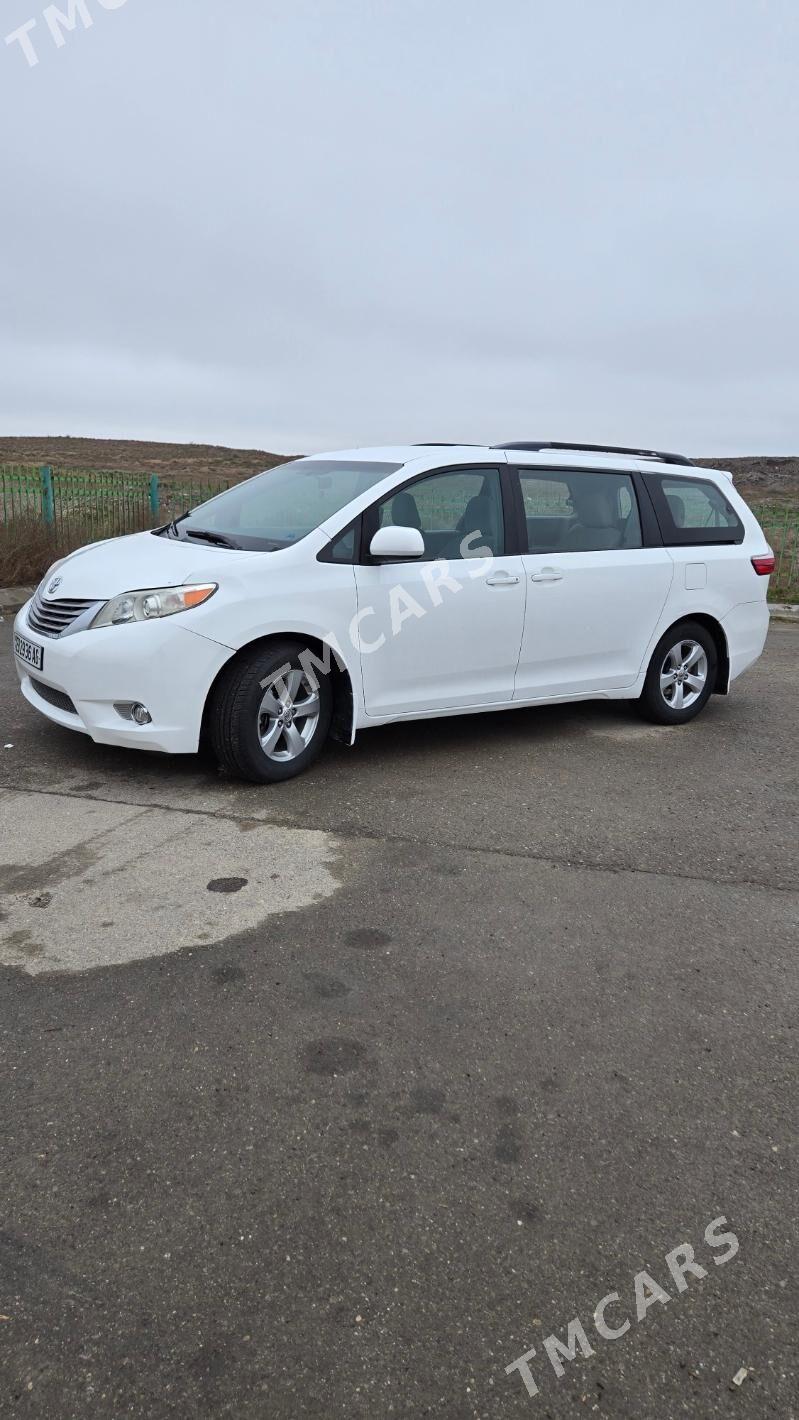 Toyota Sienna 2015 - 320 000 TMT - Ашхабад - img 6