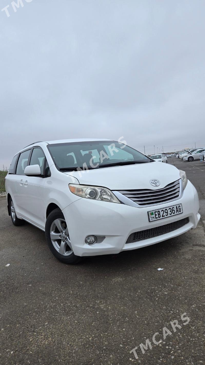 Toyota Sienna 2015 - 320 000 TMT - Ашхабад - img 3