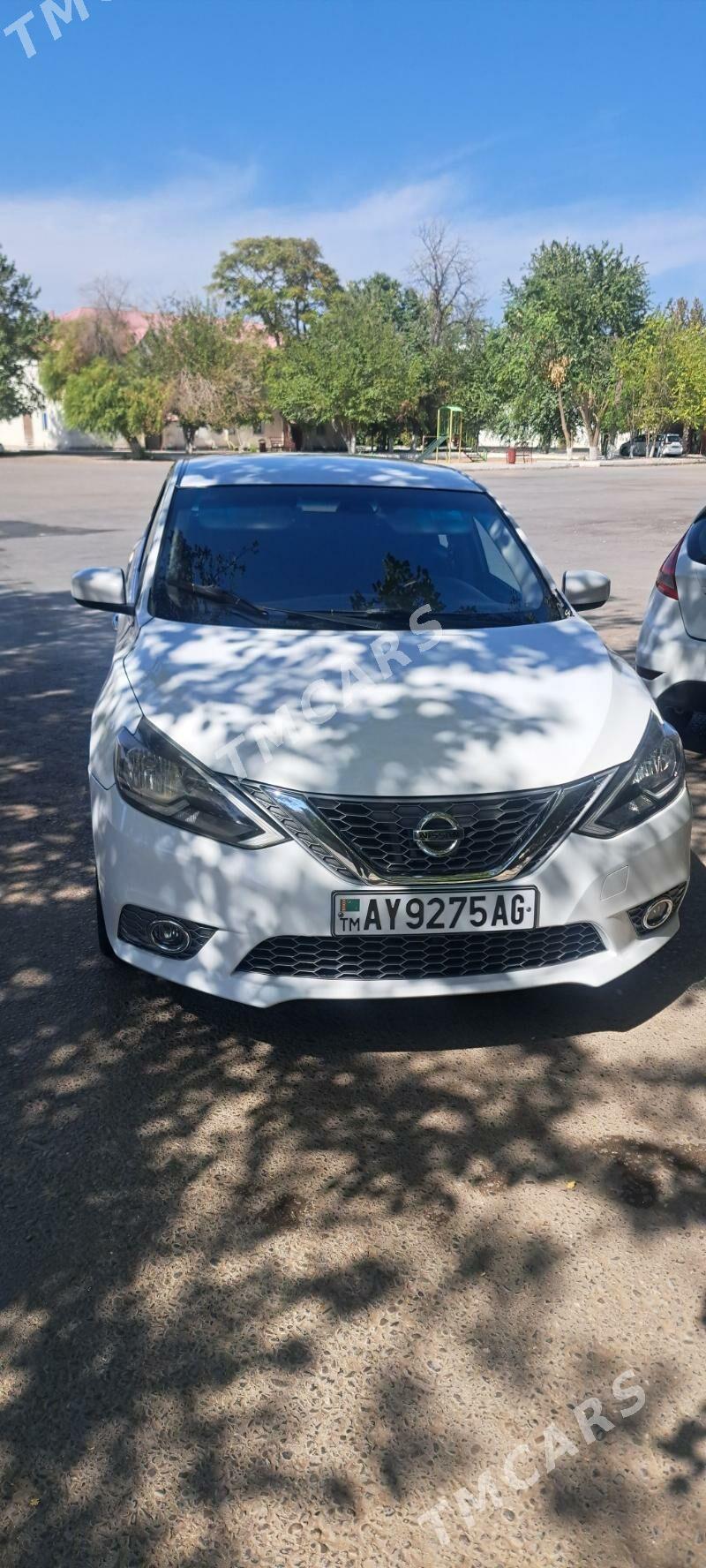 Nissan Sentra 2017 - 140 000 TMT - Büzmeýin - img 3