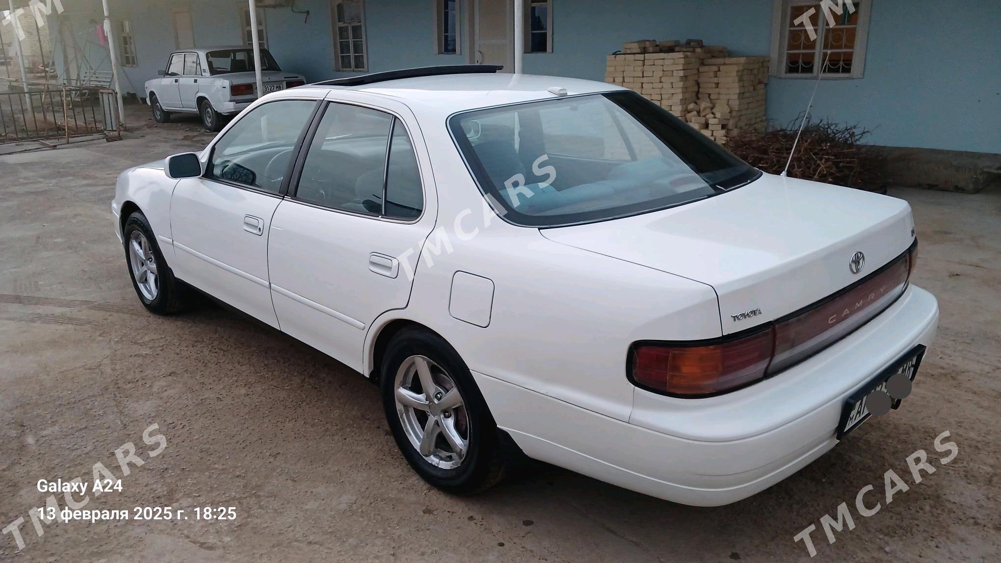 Toyota Camry 1993 - 80 000 TMT - Mary - img 3