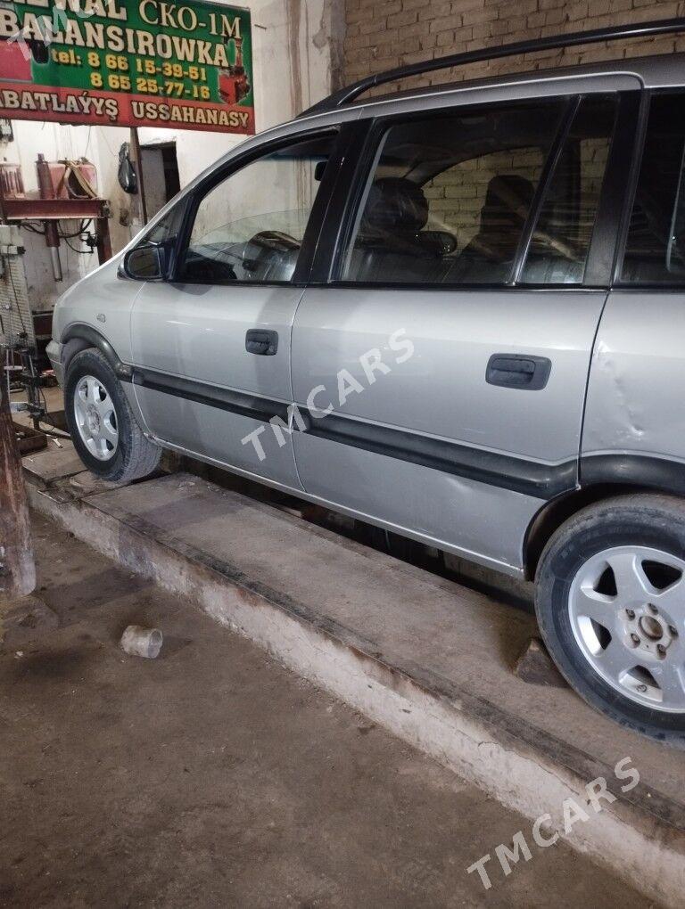 Opel Zafira 2002 - 80 000 TMT - Гурбансолтан Едже - img 2