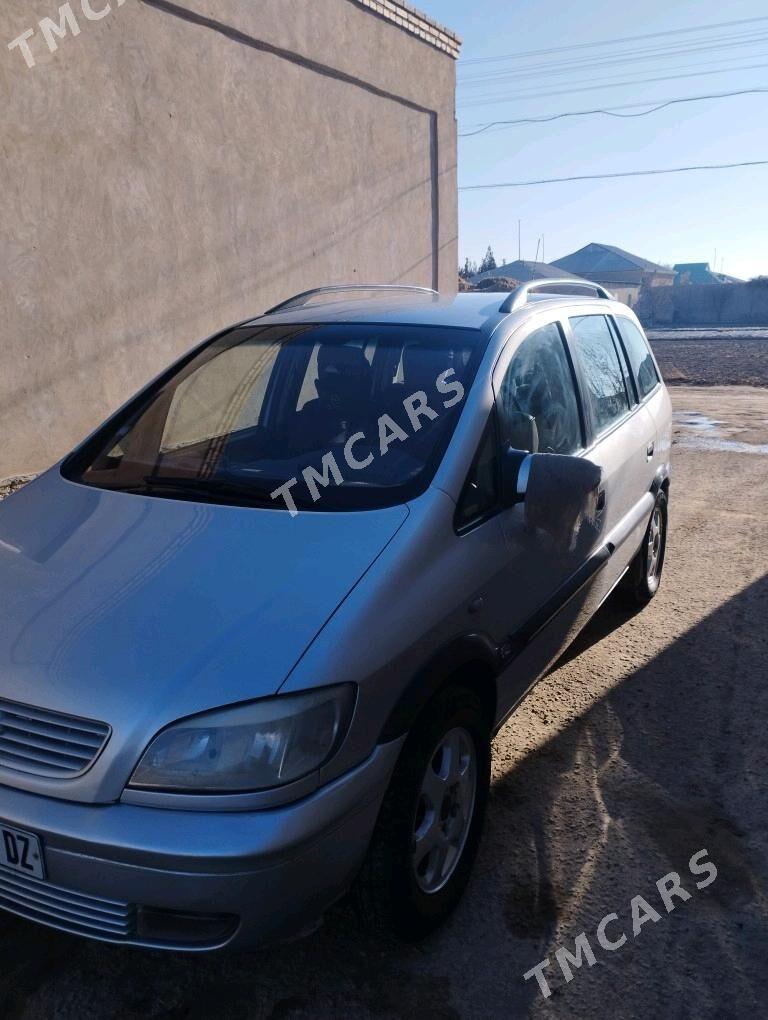 Opel Zafira 2002 - 80 000 TMT - Гурбансолтан Едже - img 3