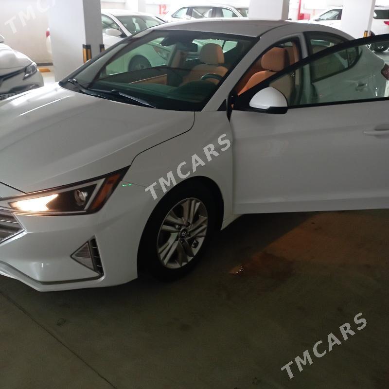 Hyundai Elantra 2019 - 210 000 TMT - Мир 1 - img 2