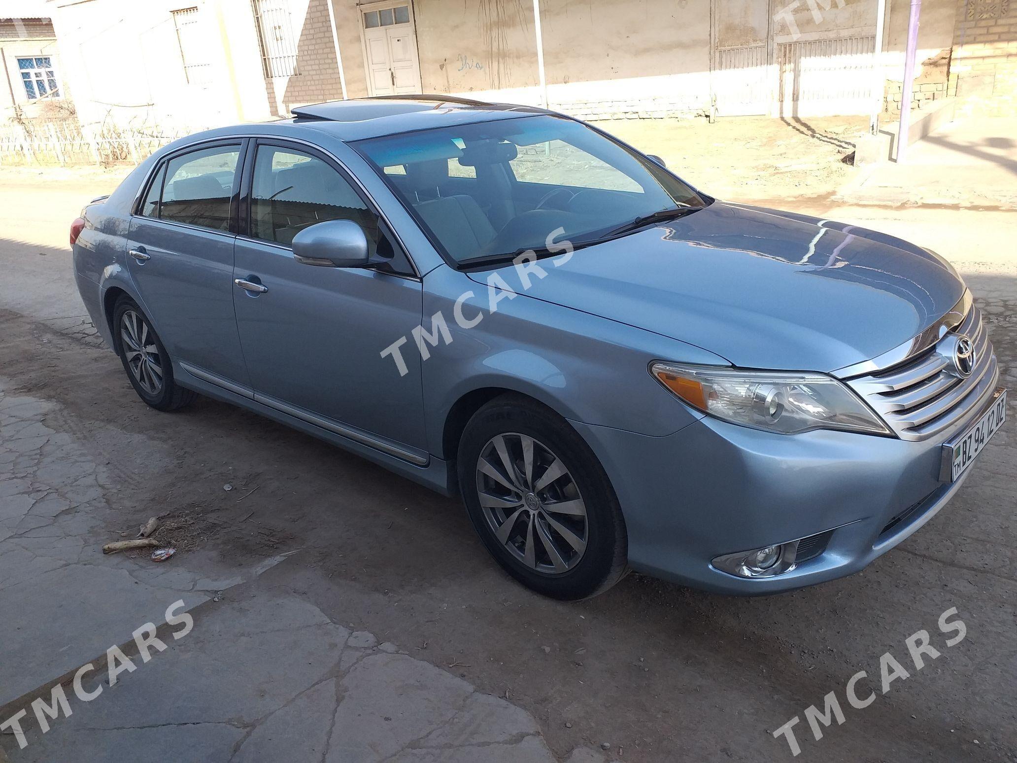 Toyota Avalon 2011 - 240 000 TMT - Daşoguz - img 2