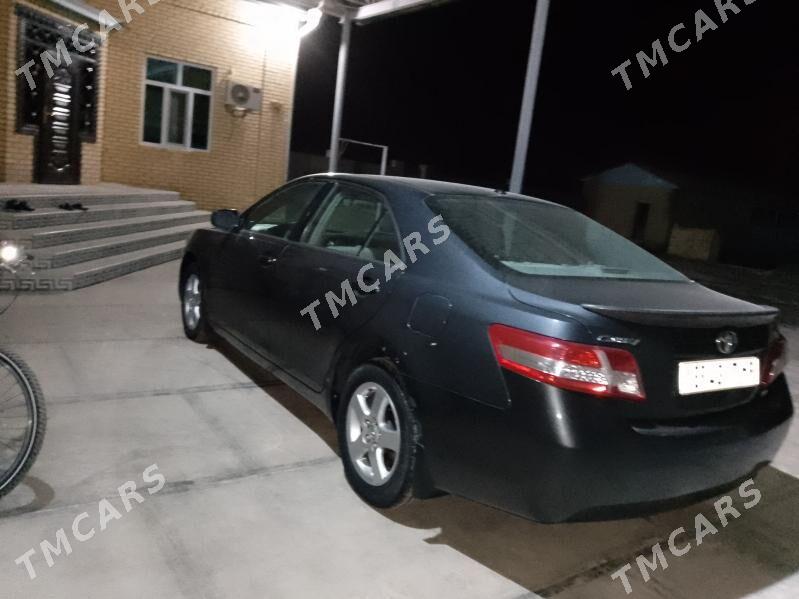 Toyota Camry 2010 - 165 000 TMT - Мары - img 3