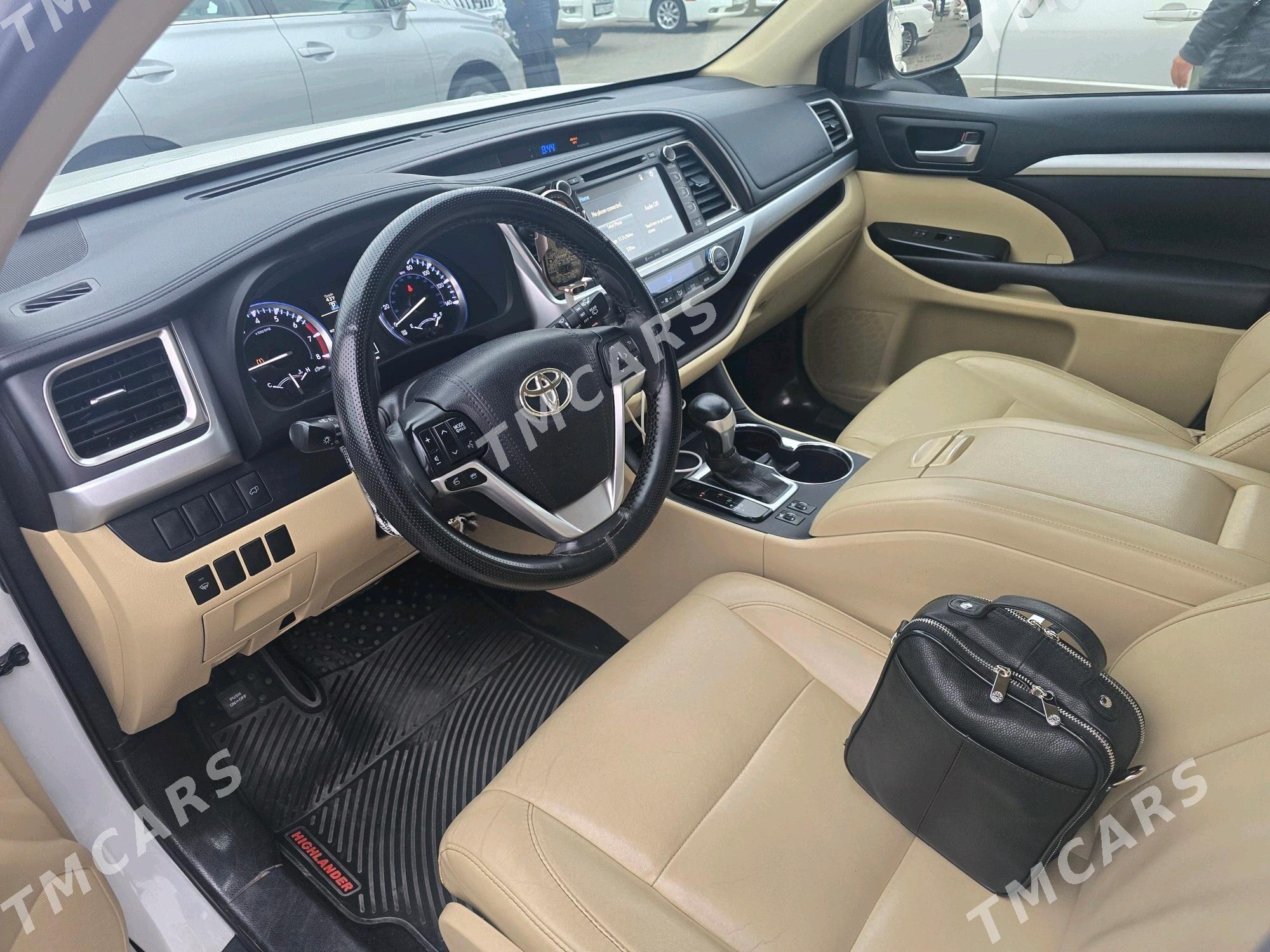 Toyota Highlander 2016 - 376 000 TMT - Керки - img 2