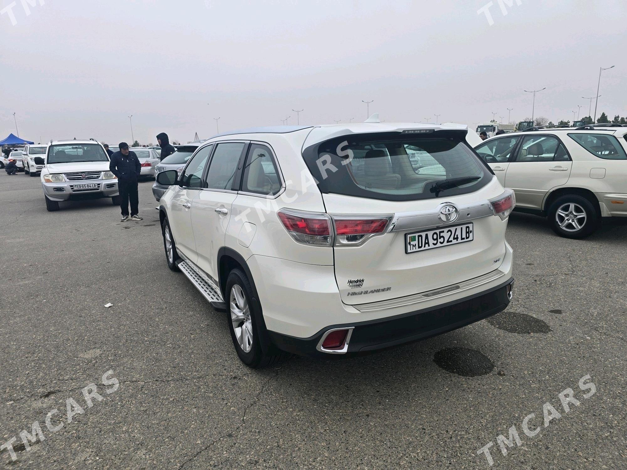 Toyota Highlander 2016 - 376 000 TMT - Керки - img 3