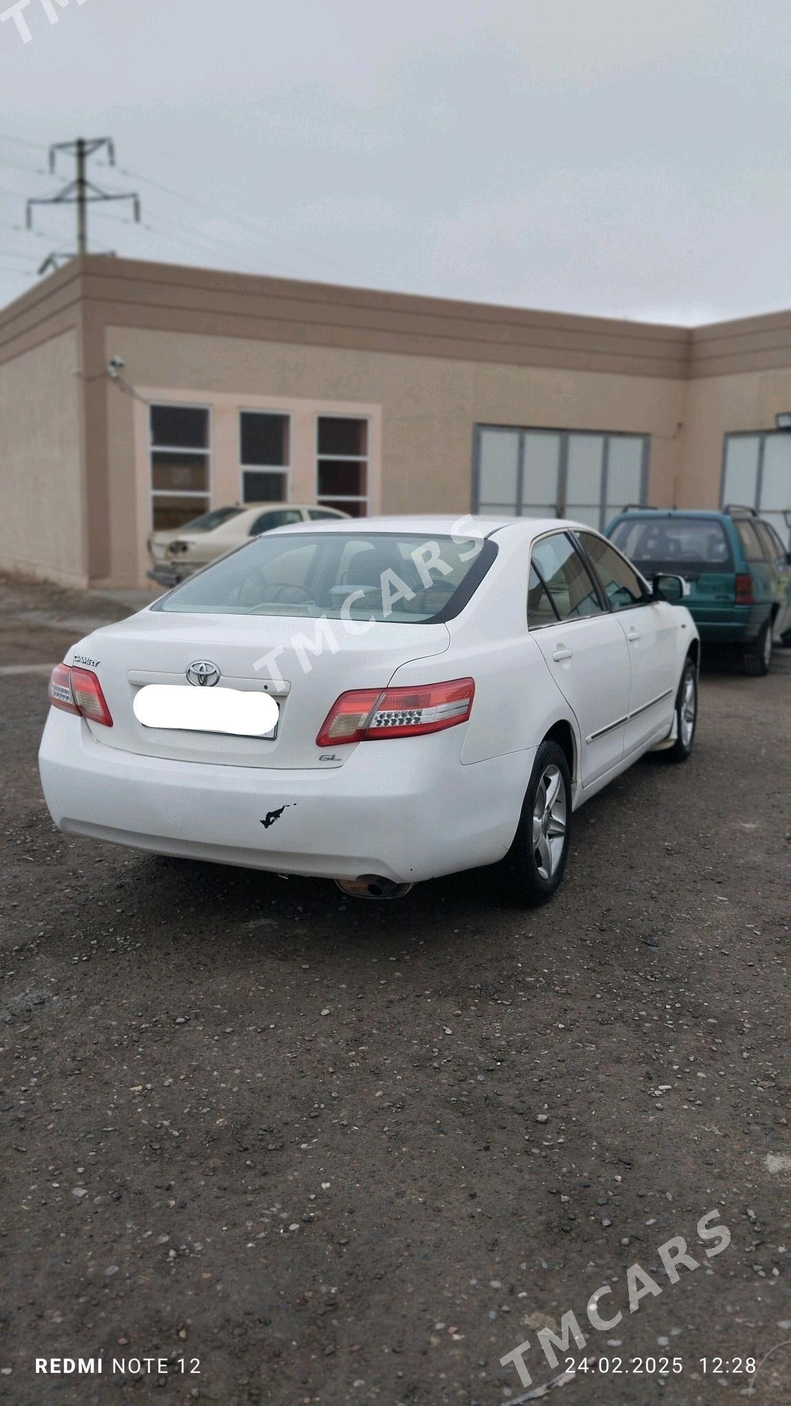 Toyota Camry 2010 - 115 000 TMT - Мары - img 3