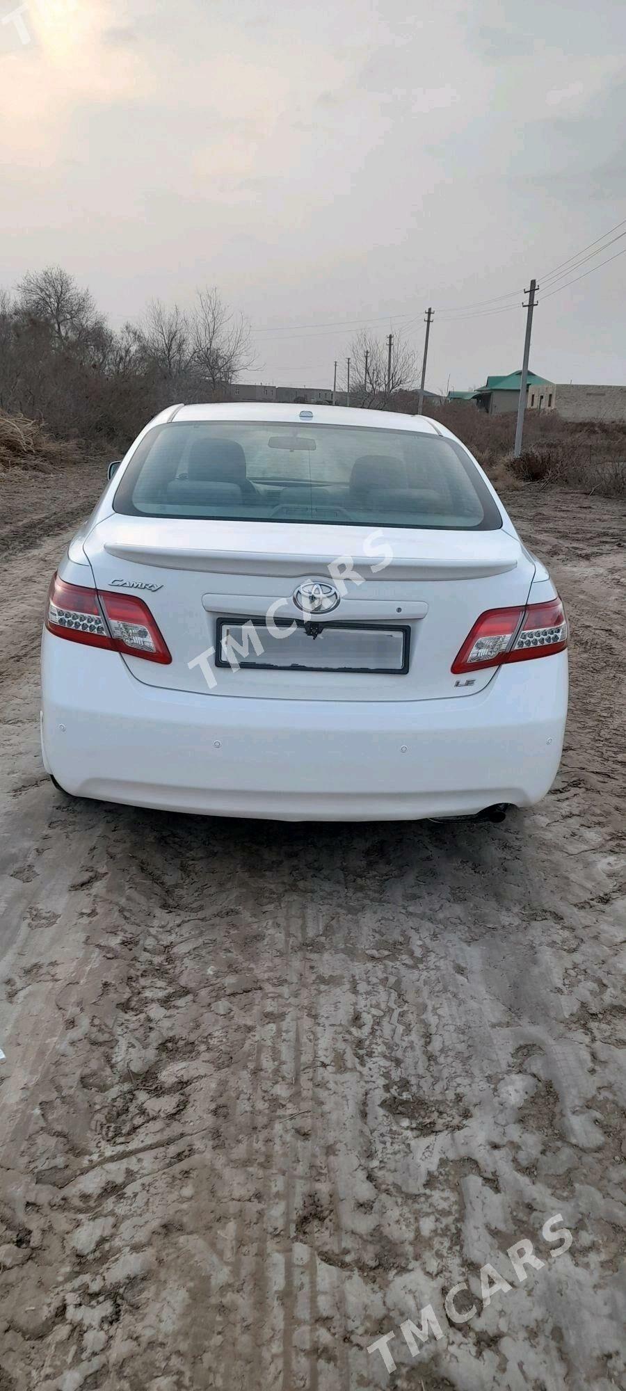 Toyota Camry 2010 - 170 000 TMT - Гурбансолтан Едже - img 7