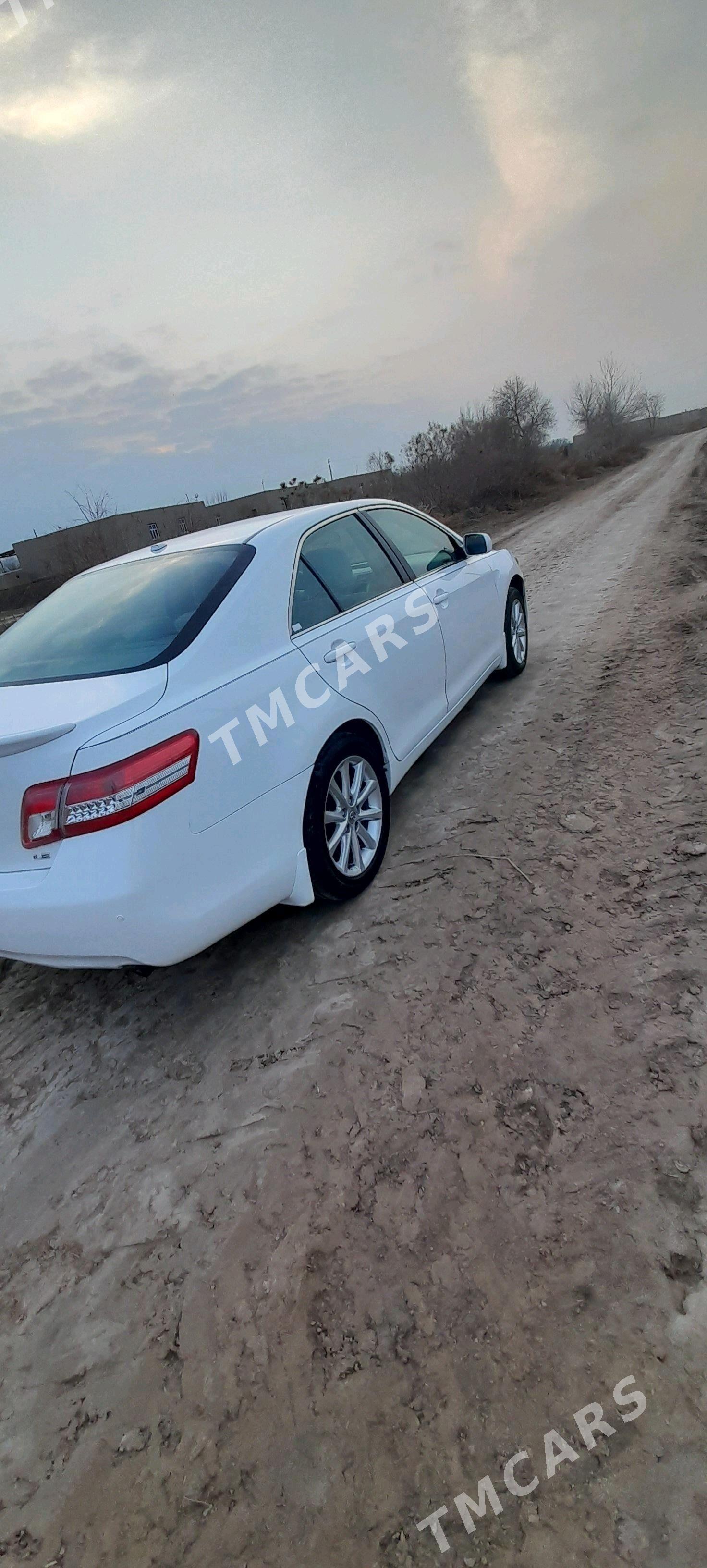 Toyota Camry 2010 - 170 000 TMT - Гурбансолтан Едже - img 8