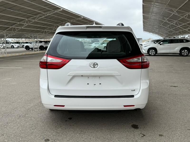 Toyota Sienna 2019 - 470 000 TMT - Aşgabat - img 6