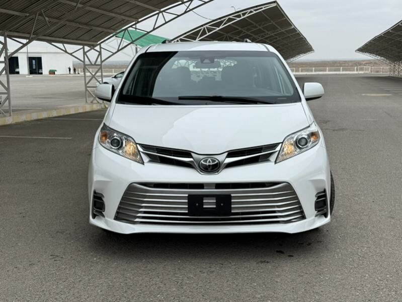 Toyota Sienna 2019 - 470 000 TMT - Aşgabat - img 4