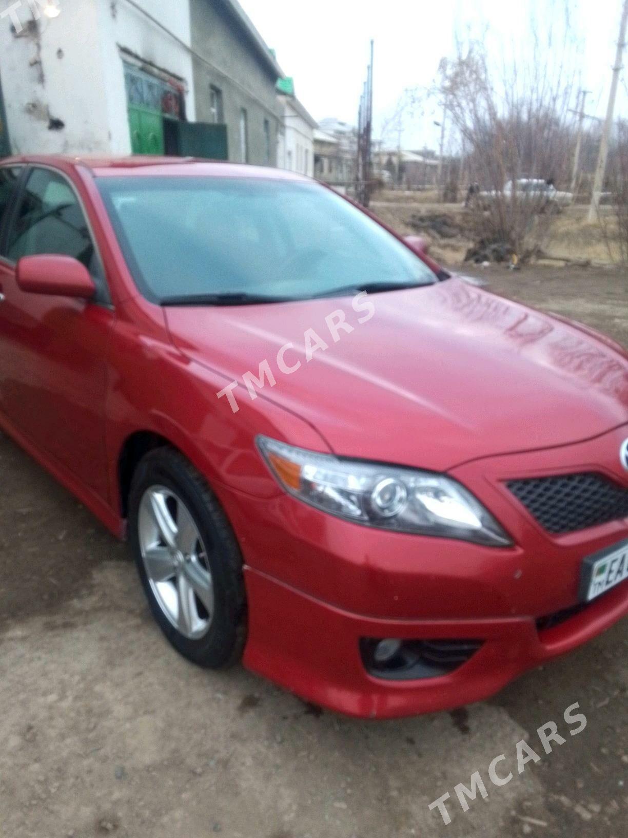 Toyota Camry 2010 - 160 000 TMT - Кёнеургенч - img 3