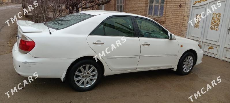 Toyota Camry 2003 - 135 000 TMT - Дянев - img 2