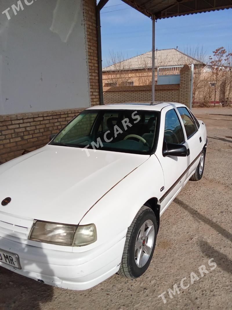 Opel Vectra 1990 - 30 000 TMT - Mary - img 2