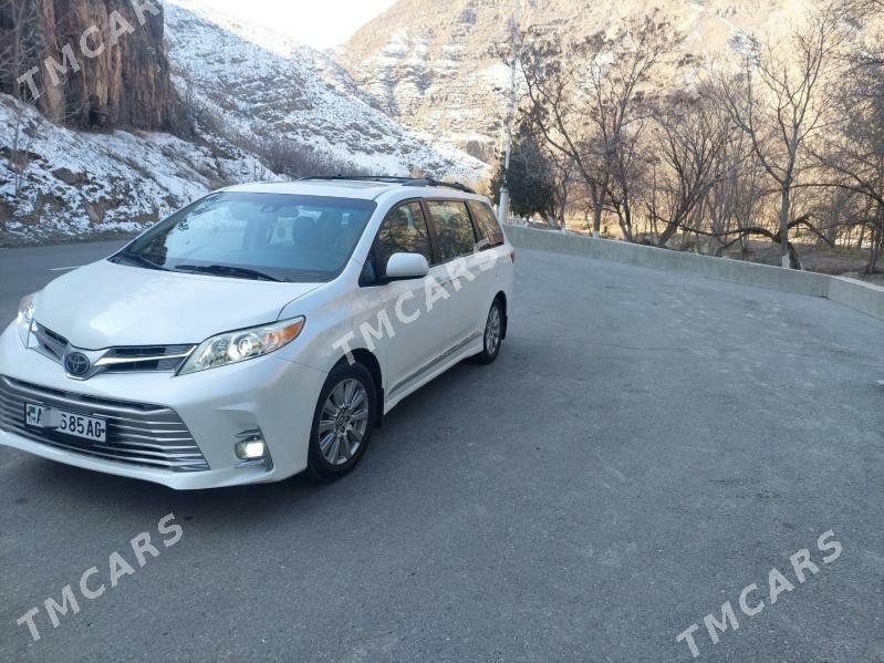 Toyota Sienna 2018 - 445 000 TMT - Ашхабад - img 4